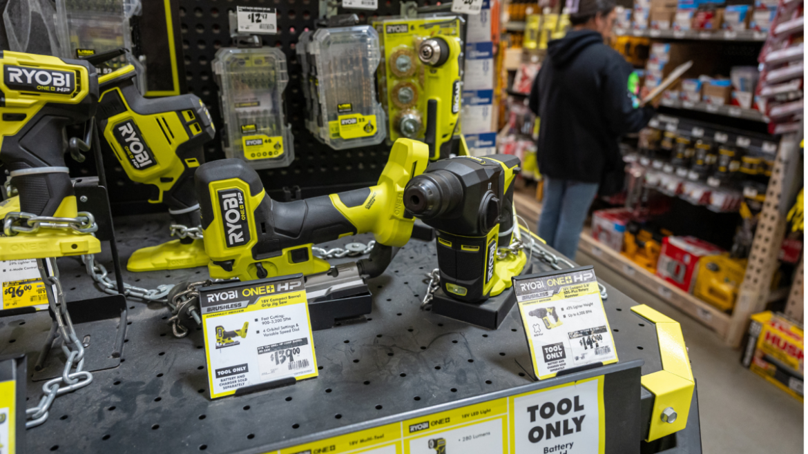 Gli strumenti cordless Ryobi sono scontati fino al 70% in questo momento su Home Depot