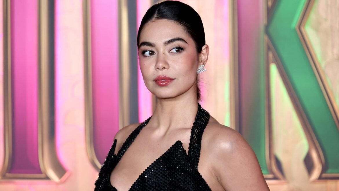 Auli’i Cravalho interpreta Lanterna Verde nello spin-off “Le mie avventure con Superman”.