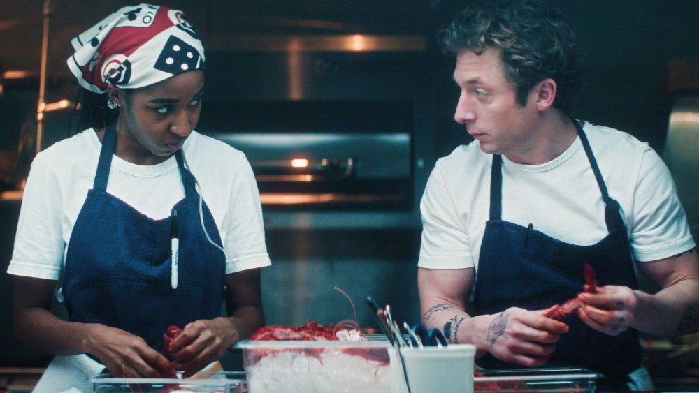 Jeremy Allen White e Ayo Edebiri parlano di Carmy Passing the Torch to Sydney