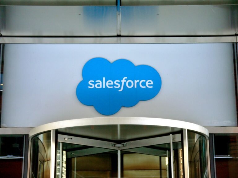 Salesforce acquisisce la piattaforma di assistenza clienti AI Fin per 3,6 miliardi di dollari