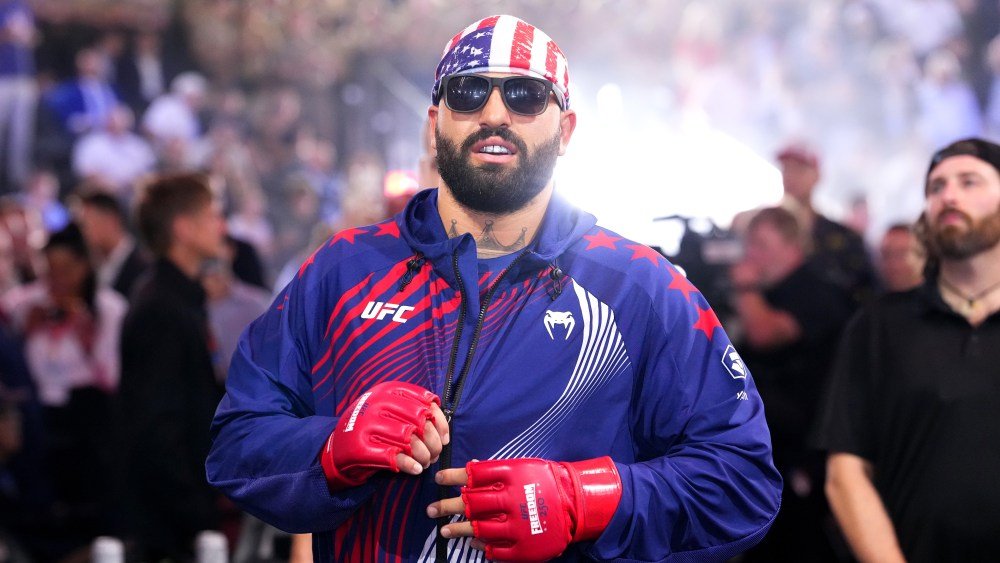 Josh Hokit difende definendo Michelle Obama un “uomo” all’UFC Fight