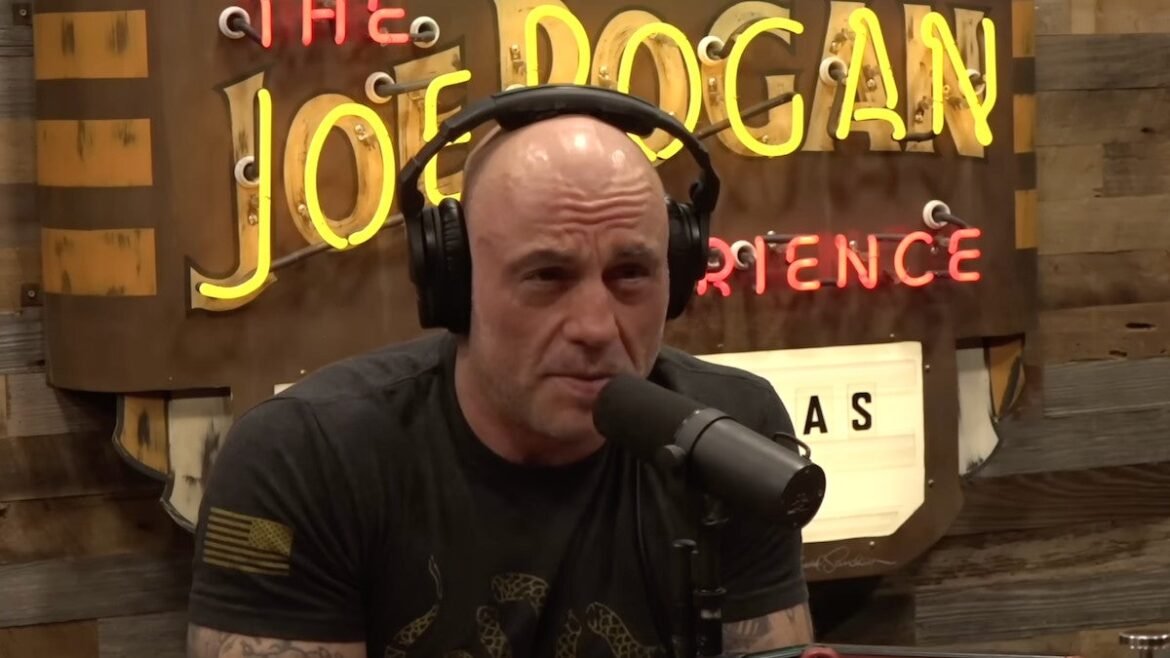 Joe Rogan accusa gli ex presidenti di aver tentato di far cancellare il suo podcast