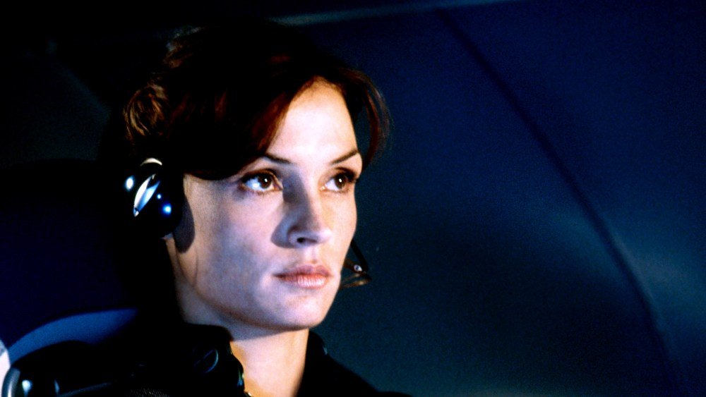 Famke Janssen afferma che la Marvel ha commesso un errore scegliendola per Doomsday