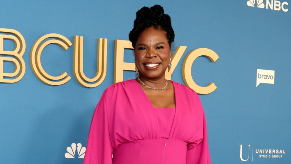 Leslie Jones dice che gli scrittori di “SNL” l’hanno interpretata come “Arrabbiata”