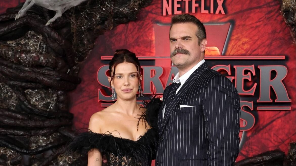 Millie Bobby Brown e David Harbour insieme per la serie FBI di Netflix