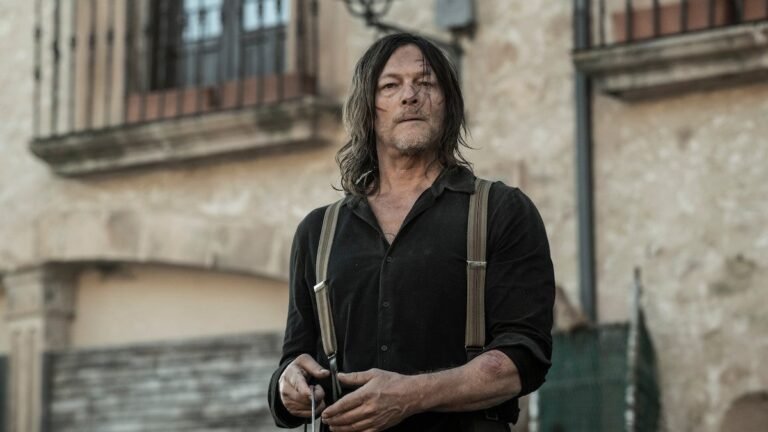 Norman Reedus saluta di cuore Daryl Dixon