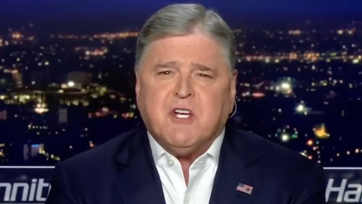 Sean Hannity risponde alla preoccupazione per l’aspetto gonfio e rivela la causa