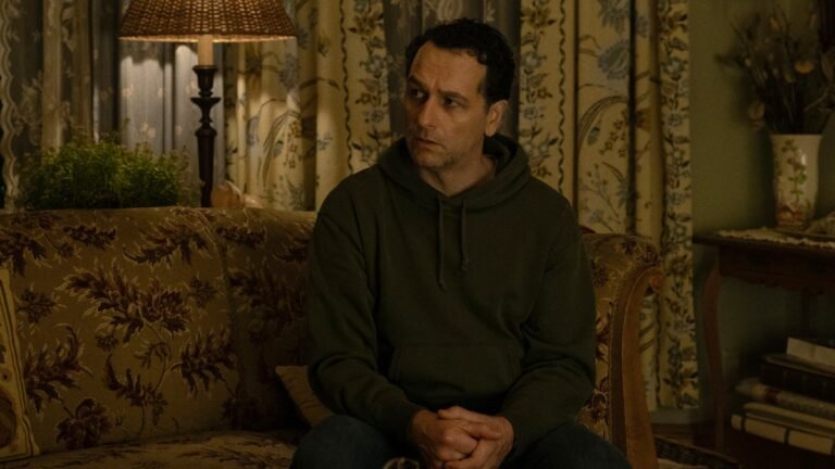 Il creatore di Widow’s Bay spiega i colpi di scena del finale della prima stagione