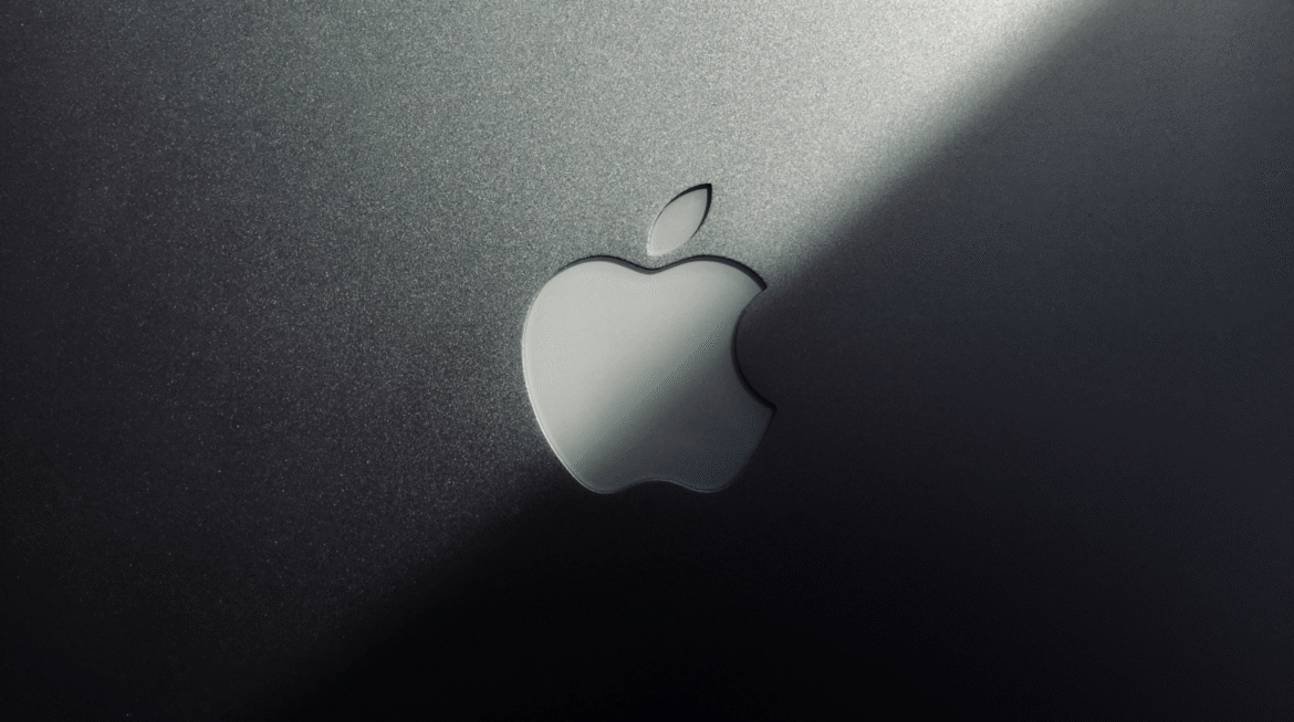 I legislatori bipartisan reintroducono un disegno di legge per limitare il controllo delle Big Tech, Apple risponde