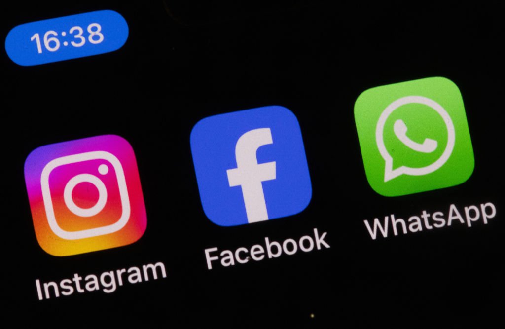 La nuova “Modalità AI” di Meta su Facebook attinge dalle informazioni pubbliche attraverso le sue piattaforme